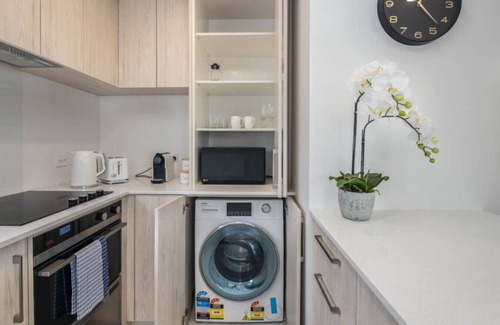 Trentham Casa | Sunny 2 BR Oasis in Trentham