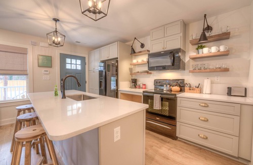 Cooper-Young Historic District Casa | Preciosa casa soleada 2BDRM 2BTH min para FedEx Forum