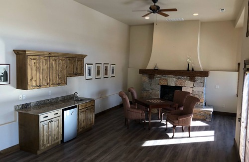 Summit Park Casa | Sunny 5 Bd Mountain Home-Gorgeous View-Perfect for 2 or MultiGen Families-HotTub