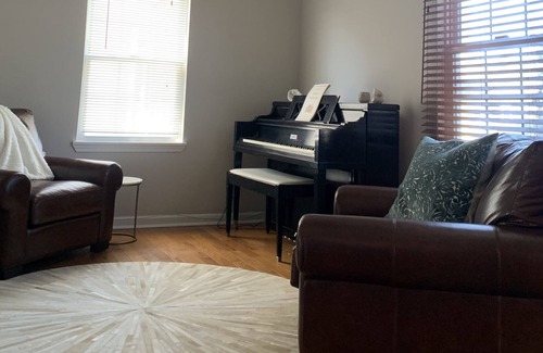 Neptune City Casa | Sunny and Quiet 2-Bedroom House w/ a Big Deck and Heated Pool