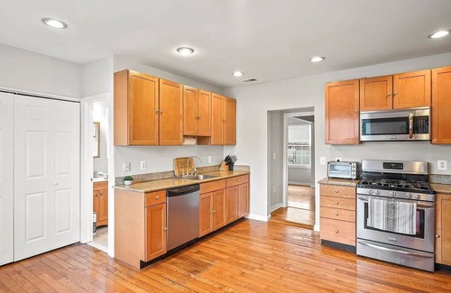 Neptune City Casa | Sunny and Quiet 2-Bedroom House w/ a Big Deck and Heated Pool