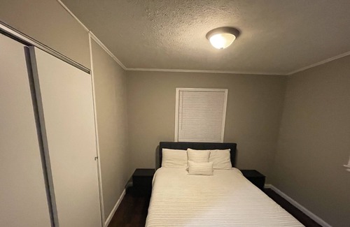 Middletown Casa | Sunny and Spacious Home with Modern Amenities