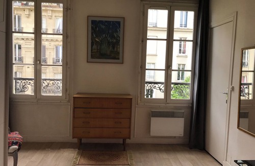 Combat Apartamento | Apartamento soleado, 2 habitaciones, Canal St Martin / Buttes Chaumont