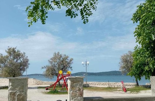 Bibinje Apartamento | Sunny apartment Leonela by the sea