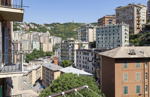 Lagaccio Apartamento | Sunny apartment over the harbor