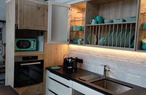 Universitatsviertel Apartamento | Augsburgo: céntrico en el bosque de la ciudad, 3 sep. Dormitorio, 2 baños, azotea, chimenea