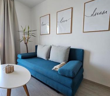 Stomorska Apartamento | Sunny Apartments