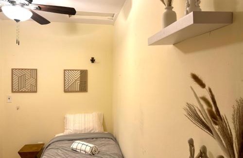The Heights Casa | Sunny Apt by the park Mins away from midtown New York