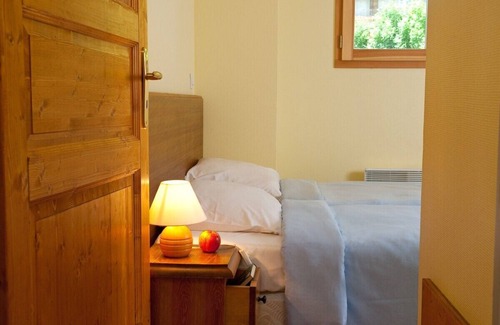 Saint-Jean-d'Arves Casa | Sunny Balcony Hotel Unit Near Sybelles Ski, Pool & Sauna Available