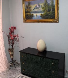 Pogradec Apartamento | Sunny Balcony Retreat Pogradec