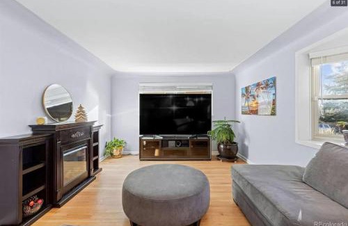 Scenic Heights Casa | Sunny Beach House of Olde Town Arvada