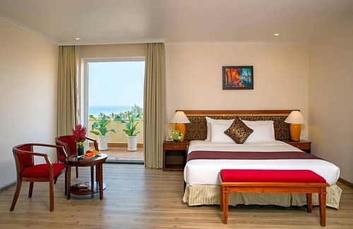 Central Mui Ne Beach Hotel | Sunny Beach Resort and Spa