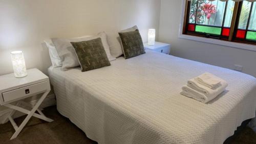 Umina Beach Casa | Sunny Beach Villa - Umina