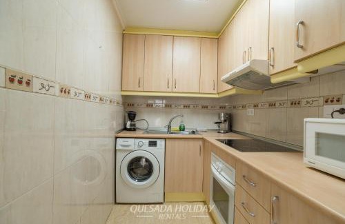 Torrevieja Apartamento | Sunny Beachside Apartment Sleeps 4 Ground Floor