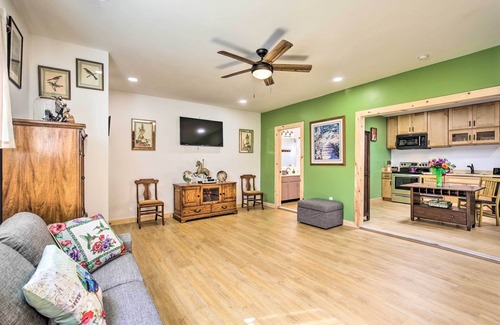 Lincoln Acres Apartamento | Sunny Bonita Studio ~ 5 Mi to Historic Dtwn!