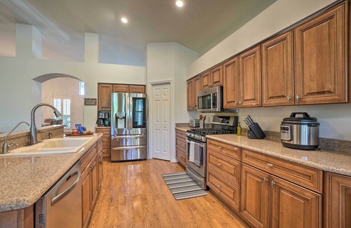 Sterling Ranch Casa | Sunny Brandon Getaway w/ Fire Pit!