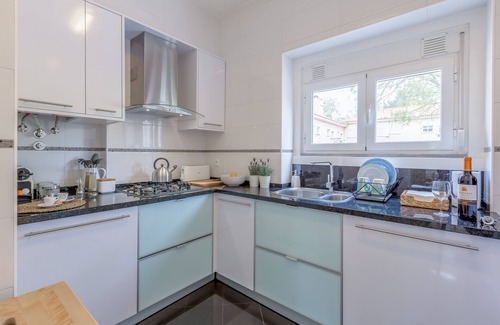 Alvalade Apartamento | Sunny, Bright and Quiet Apartment, By TimeCooler