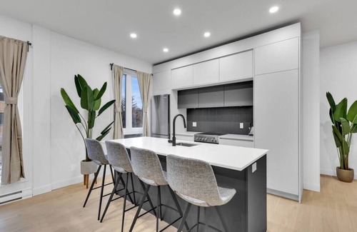 Southwest Condominio | Sunny, bright & natural apt, centrally located