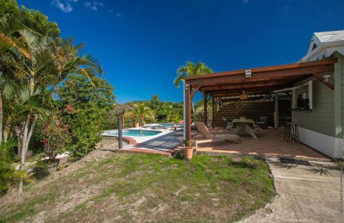 Sainte-Anne Casa | Sunny Bungalow