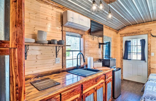 Negreet Cabina | Sunny 'Catfish Cabin' w/ Views of Toledo Bend