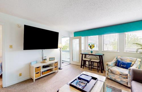 Myrtle Beach Apartamento | Sunny Coastal Cottage