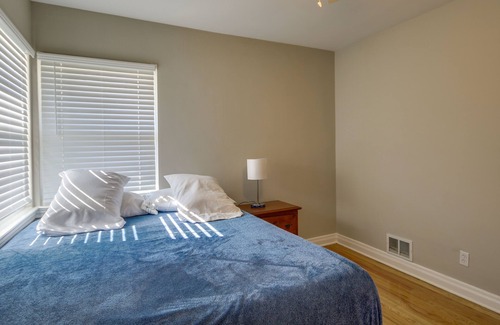 Columbia Cabaña | Sunny Columbia Home ~ 3 Mi to Usc!