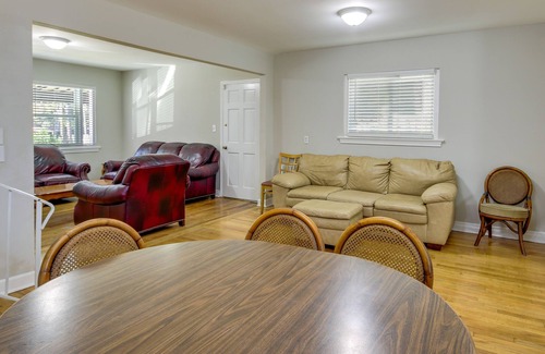 Columbia Cabaña | Sunny Columbia Home ~ 3 Mi to Usc!