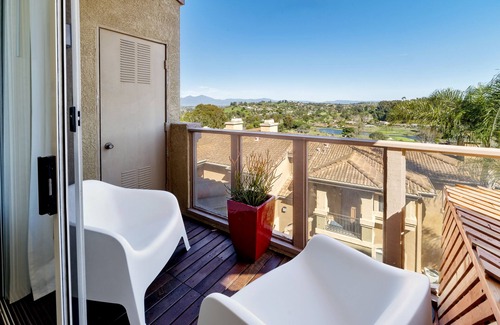 Laguna Niguel Condominio | ★ Recientemente renovado! Condominio moderno a 5 minutos de la playa ★
