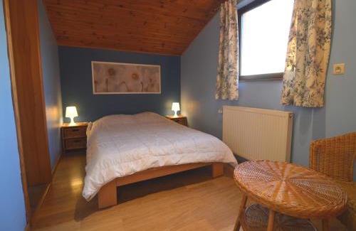 Awagne Casa | Sunny Cottage with Pool