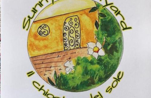 Piombino Apartamento | sunny courtyard