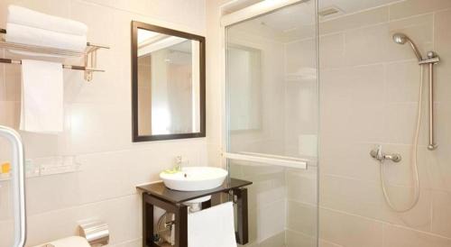 Kwun Chung Hotel | Sunny Day Hotel