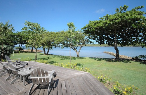 Lowlands Villa | Hermosa casa de campo frente al mar