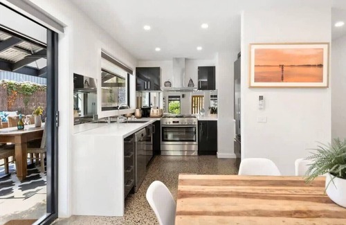 Ocean Grove Casa | Sunny Daze Haven: SPA and Pool