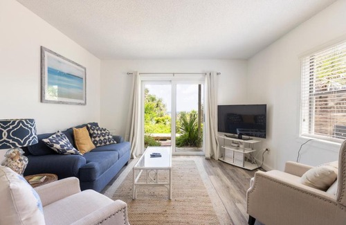 Sea Dunes Apartamento | Sunny Daze Sea Dunes Townhome - Pool - Green Turtle B6 Down