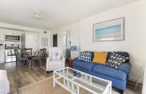 Sea Dunes Apartamento | Sunny Daze Sea Dunes Townhome - Pool - Green Turtle B6 Down