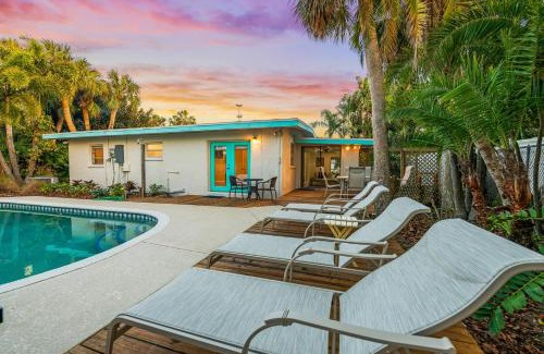 Holmes Beach Casa | Sunny Daze