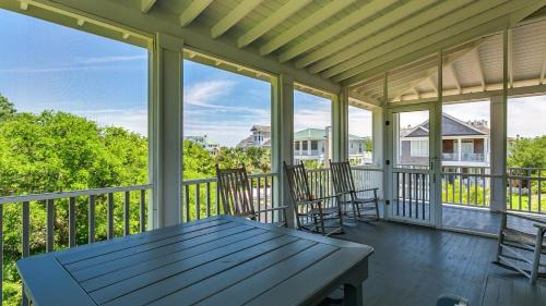 Debordieu Colony Casa | Sunny Dunes home by Peace Vacations