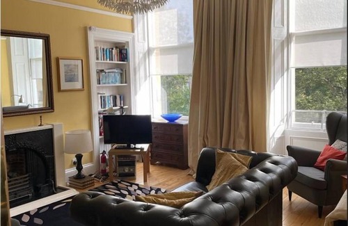 Bonnington Apartamento | Sunny, Edinburgh City Centre Apartment