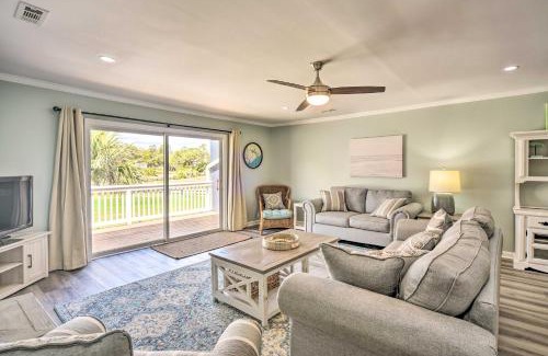 Edisto Island Casa | Sunny Edisto Island Duplex - Half Mile to Beach!