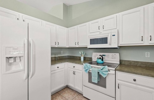 Candler Casa | Sunny Escape | Pool, Near Trails!