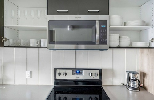 Yesler Terrace Apartamento | Sunny First Hill Jr 1BR w/ Gym, Roof & Lounge, nr Downtown, by Blueground