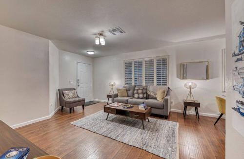 Deer Valley Casa | Sunny Free Heated Pool & Lush Backyard Home