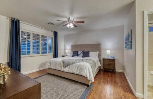 Deer Valley Casa | Sunny Free Heated Pool & Lush Backyard Home