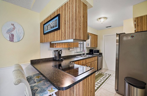 Leesburg Casa | Sunny Getaway: Easy Access to Orlando & the Shore!