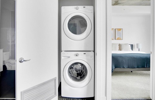 Golden Triangle Apartamento | Sunny Golden Triangle 1BR w/ Gym & Pool nr Art Museum, by Blueground