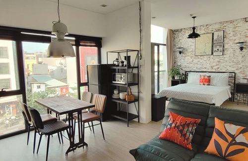 District 1 Apartamento | Sunny Greenery oasis in downtown