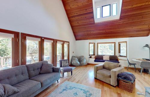 Freestone Casa | Sunny Grove Retreat