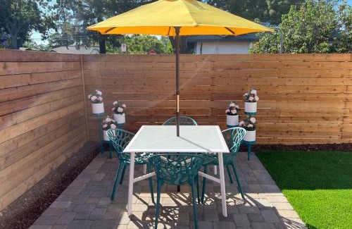 South Fair Oaks Casa | Sunny Guesthouse near Stanford w/Private Patio