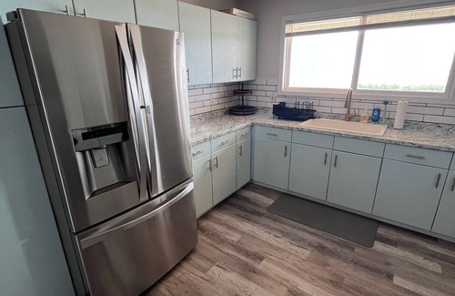 Ewa Beach Cabaña | Sunny Hawaii BeachFront Property