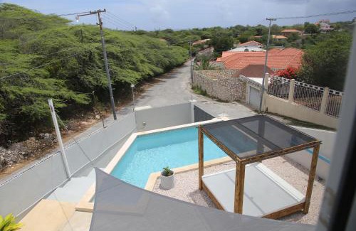 Salina Casa | Sunny Hill Apartment